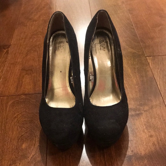 Black Suede Target Wedges - Picture 2 of 5
